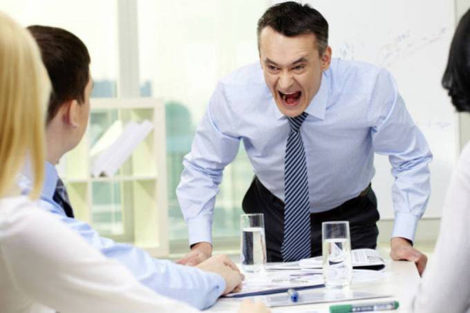 2 formas (muito) perigosas de lidar com conflitos no trabalho